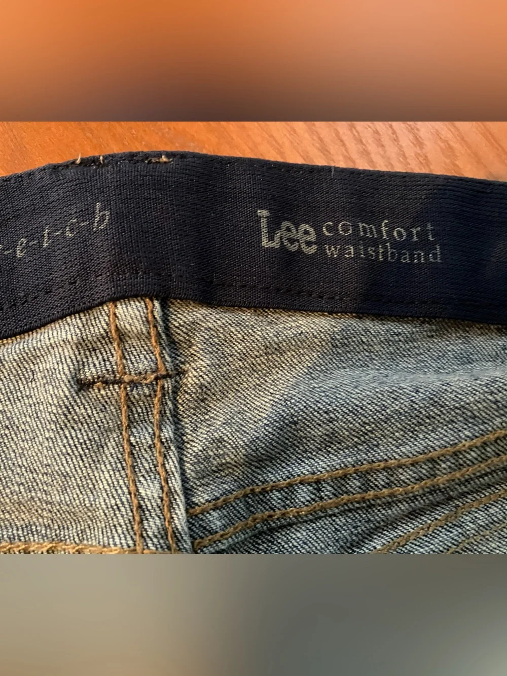 Classic Lee Women’s Plus 18P Medium Blue Denim Jeans Mid Rise - Picture 5 of 6